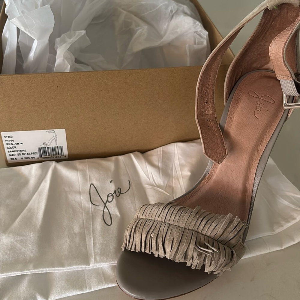 Joie sandstone/ nude color pippi style heal. Brand new in box, size 8.5